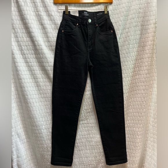 COTTON ON STRETCH MOM JEAN - Picture 11 of 16